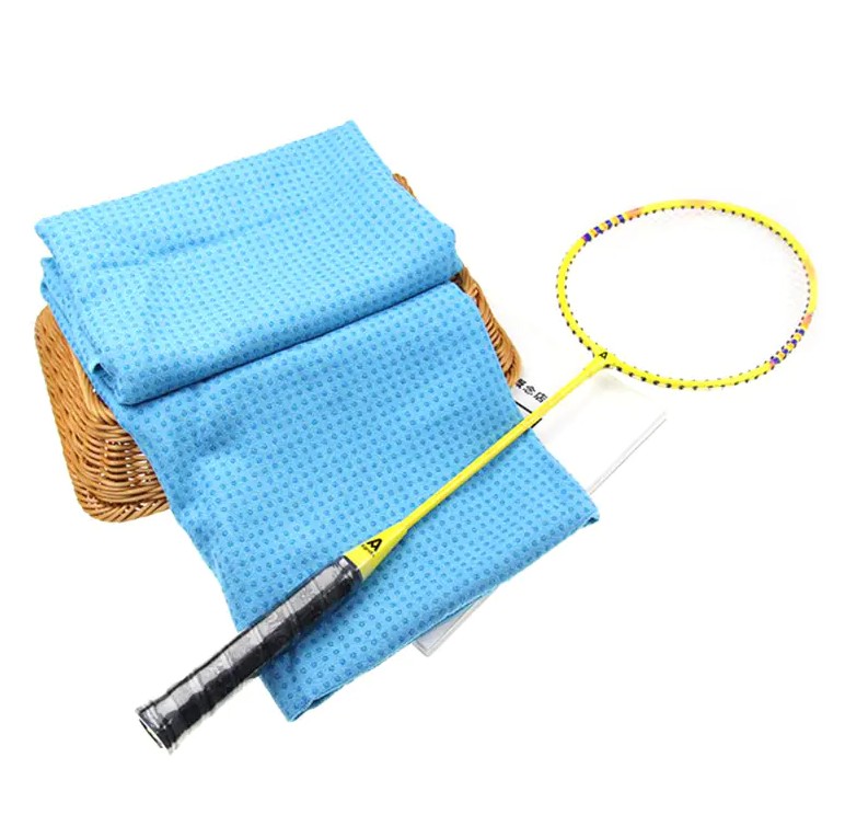 Mengapa handuk mikrofiber non-slip microfiber dapat memastikan kinerja anti-selip dan penyerap keringat?